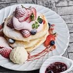 [Recommended] Berry & Pancakes