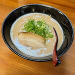 炭吟醸 - 極kiwmiこってりラーメン