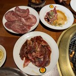 焼肉屋マルキ市場 - 