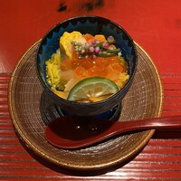 おおたに - いくらと鮭の南蛮漬け