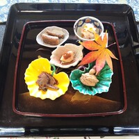 料亭 能登新 - 氷頭生酢和え　皮煎餅　ほっぺた味噌田楽　白子どんびこ旨煮　酒びたし　