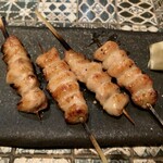 炭火焼き鶏とスパイスカレー 日本橋室町 ハラカラ - 