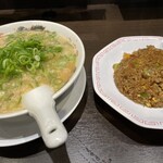 来来亭 - チャーハン定食（こってりラーメン）