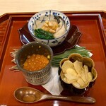 日本料理 かしづき - 北海道牡蠣、源助大根、白味噌　イクラの茶碗蒸し　クワイの煎餅