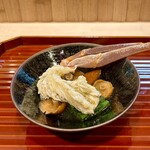 日本料理 かしづき - ずわい蟹　飛騨のジャンボなめこ　春菊のしゃぶしゃぶ