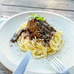 Meat spaghetti - beef cheeks braised in red wine
