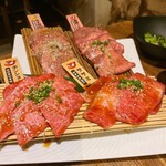 Yakiniku Sakaba Tomo Sankaku - 