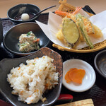 浮島そば - 混ぜご飯、天ぷら、白和え、白玉餡