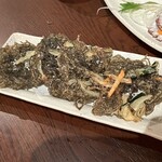 ガジュマルの樹の下で - 