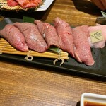 Yakiniku Sakaba Tomo Sankaku - 