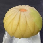 久栄堂菓子舗 - 『ねりきり(菊)』