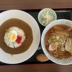 teishokutodomburinomisekoushin - ラーメン＋半カレー