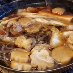 くろしを - サービスのすき焼き(肉もたっぷり入ってます)