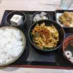 ゆで太郎 もつ次郎 - お腹いっぱい