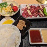 功庵 - 料理写真:ハラミ三昧御膳