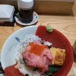 海鮮丼 福貫 - 料理写真: