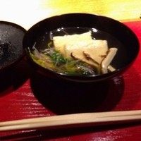 賛否両論 名古屋 - 湯葉真丈。水菜と菊の花のおひたしに松茸です★