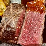 渡辺料理店 - ドアップにしても繊細さがわかる蝦夷鹿の赤身です