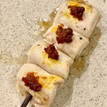 焼鳥 せきね - かながわ鶏の笹身　名前の通り神奈川県産の鶏肉です　生七味が効いてる