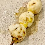 焼鳥 せきね - 攻めて焼いた鶉卵　すんごく美味しいｗ