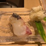 Sushi Takeuchi - 真鯛　塩昆布で