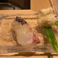 鮨 たけうち - 真鯛　塩昆布で
