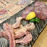 炭火焼肉 敏 - 