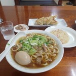 Youkiken - まんぷくラーメン定食800円 麺大盛り無料
