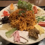 ほんのちょっと - 冷やし中華（ベジ冷麺大盛、自家製肉味噌追加、辛口ユッケジャン風たれ）