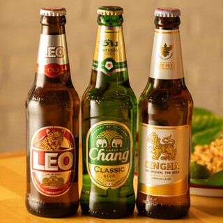 We also have a full lineup of authentic alcoholic drinks such as Thai beer and whisky.