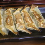 味の太源 - 餃子（100円）
