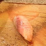 鮨 さいとう - 鰤