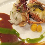 オーベルジュ サウステラス - 伊勢海老のポワレ〜（仲秋）❤新鮮なぷりっぷりっ感と柔らかな身と甘み、こんなにレアな伊勢海老は生まれて、初めて！伊勢海老に寄り添う味わいのソースがまたまた最高〜何とも言えない幸せな気分になりましたぁ〜♪