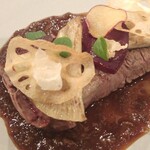 オーベルジュ サウステラス - 熊野牛フィレステーキ〜蓮根チップ添え〜ソースのシャンピニョンが最高な肉の旨味を引き立てています〜❤（晩秋）