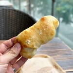 エコモ ベーカリー ヨコハマ モトマチ - 塩バター