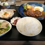 ハンバーグと伊賀牛丼の五右衛門 - 