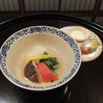 京都 吉兆 - 焚合：里芋・金時人参・椎茸・九条葱