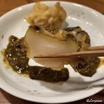 千陽 - 鮑と真鱈の白子の揚物を鮑の肝ソースとともに