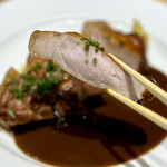 洋食 おがた - 外はカリッと、中はジューシー