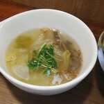 キッチン ブルー グローブ - 白菜と茸のスープ