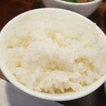 キッチン ブルー グローブ - ご飯大盛りのアップ