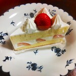不二家 - 料理写真:『三角ショートケーキ』