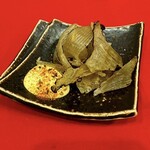 Motsu Goya - エイヒレ炙り焼き