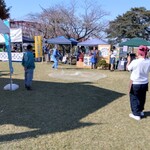 B-yond - 投網の実演　限定300だかの鮎の塩焼きは  行列が殺到して売り切れたとか