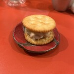 食堂とだか - 甘納豆クリームチーズサンド