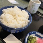 Youshokutei Torayasu - ご飯、小って言っても普通のお茶碗より少し大きめ。