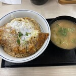 かつや - カツ丼（梅）ととん汁（小）