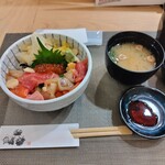 音庵 - Aランチ海鮮丼¥1000