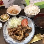 家庭料理居酒屋 よってって - ♪豚肉の味噌炒め定食¥700