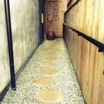 キメラ - 正面ではなく勝手口っぽい所がエントランス。 '13 11月中旬